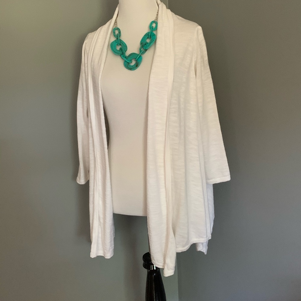 🌸 Sale  Croft and Barrow White Sweater